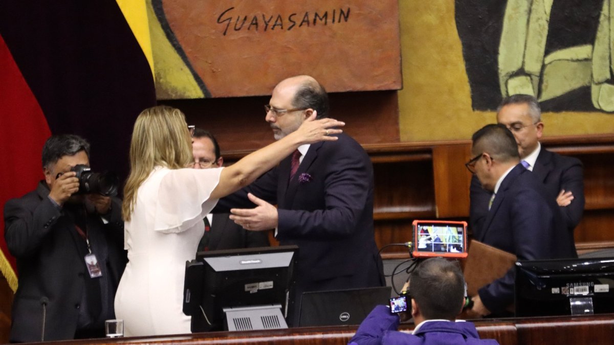 Espera. En el segundo intento, luego del fallido en 2021, Kronfle alcanzó la presidencia.