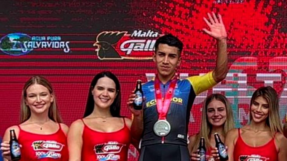 El ciclista ecuatoriano Nixon Rosero lidera la Vuelta a Guatemala.