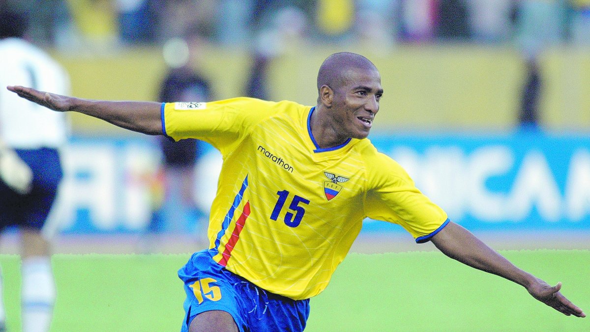 Ayoví fue internacional en 76 oportunidades con la Tri y marcó 5 goles.