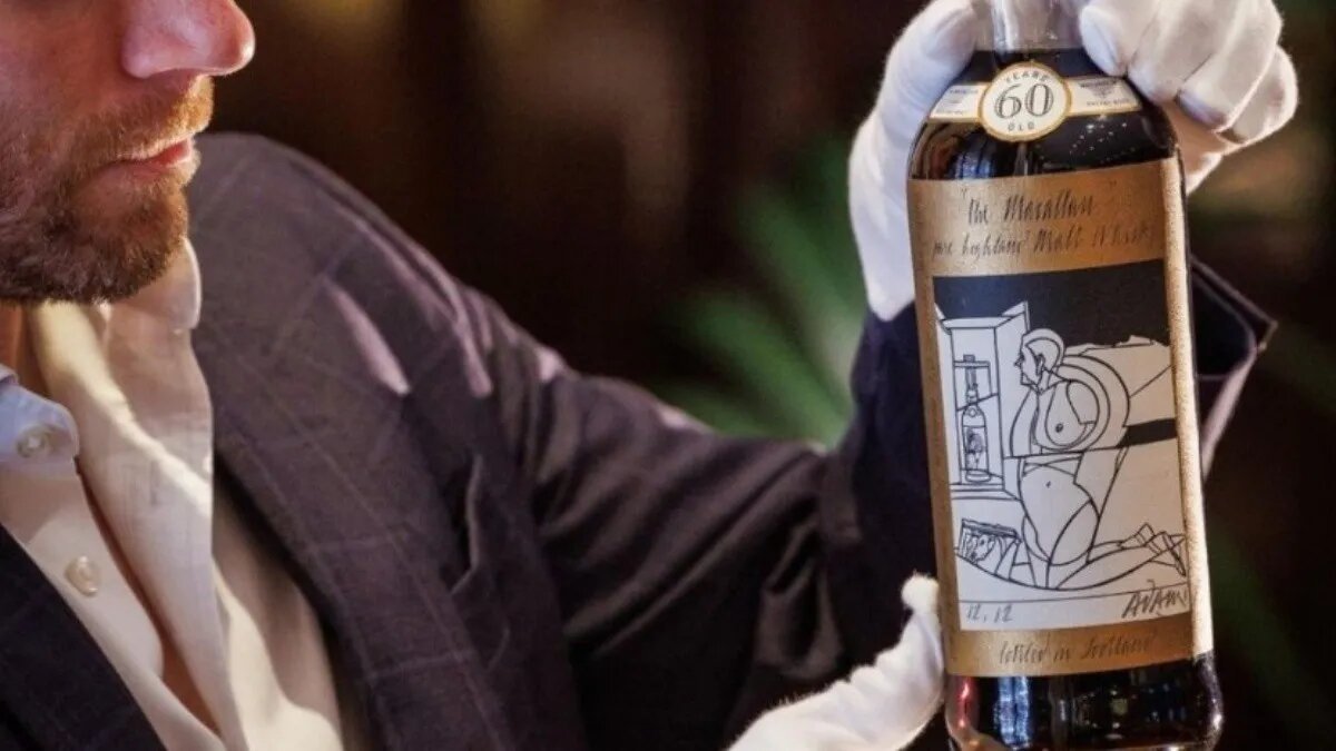 Bebida.- Una botella de whisky escocés 'The Macallan' de 1926.