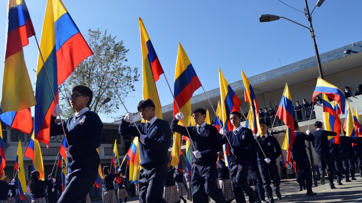 La comunidad ha pedido por el retorno de las materias y actividades cívicas.