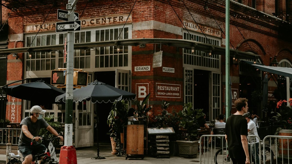 Nueva York. Luego de la cuarentena por la pandemia de Covid-19, hubo un aumento de las terrazas.