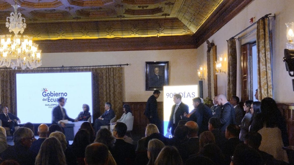 Guillermo Lasso presentó su libro '900 días, democracia y resultados'