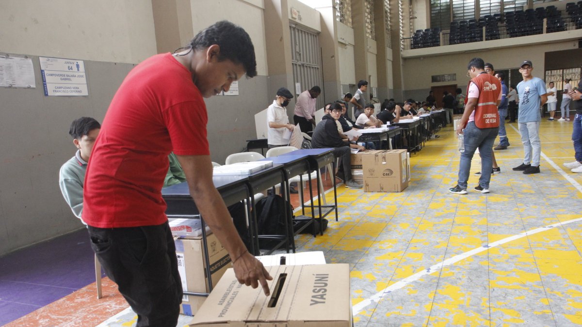 Votaciones. Las últimas elecciones presidenciales de Ecuador se desarrollaron en agosto y octubre de 2023.