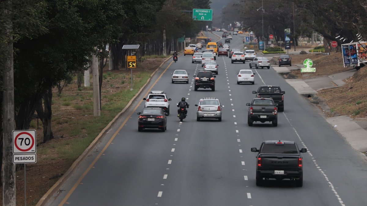 El Municipio prevé construir pasos peatonales elevados en la vía a la costa.