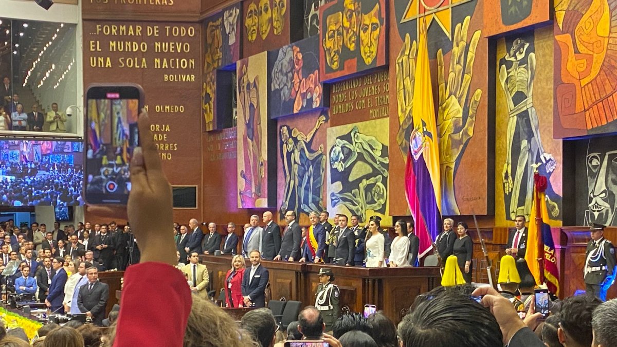 Guillermo Lasso ya está dentro de la Asamblea para el cambio de mando.