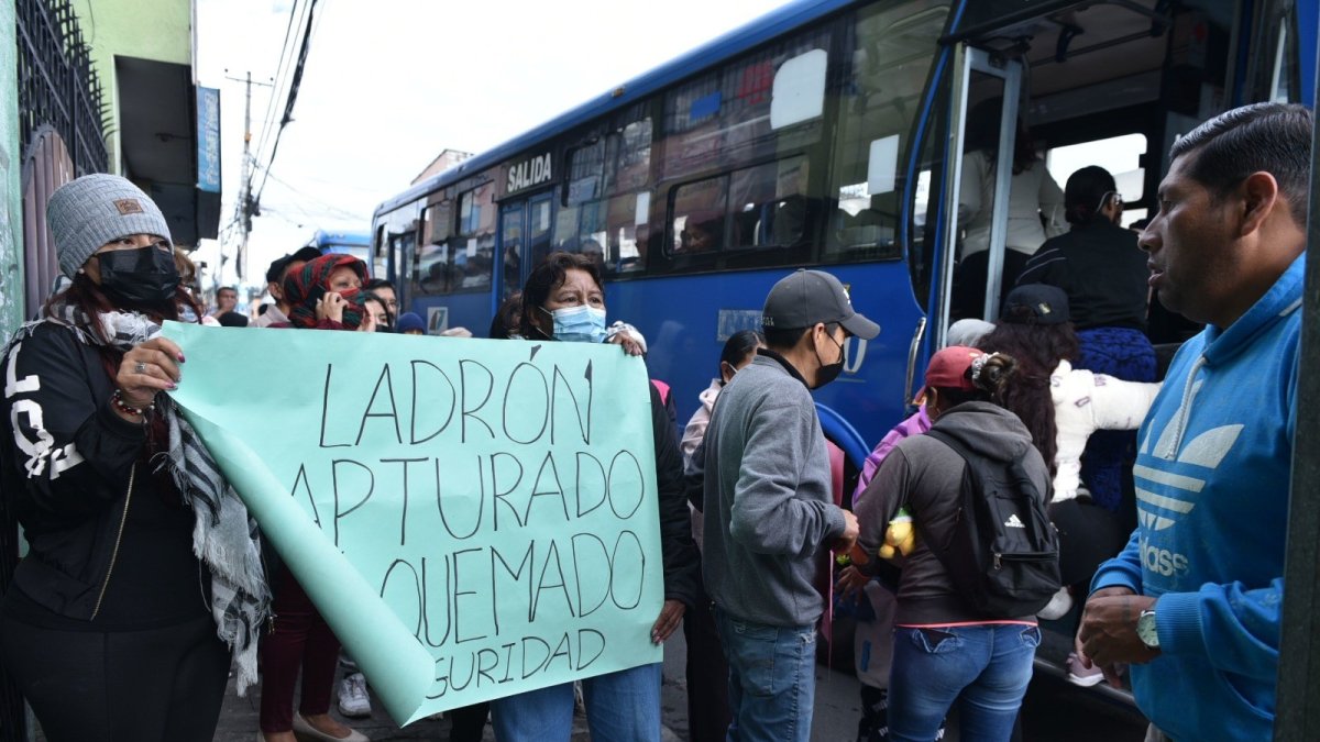 Protesta. El jueves los moradores afectados organizaron una marcha para exigir mayor seguridad en la zona.