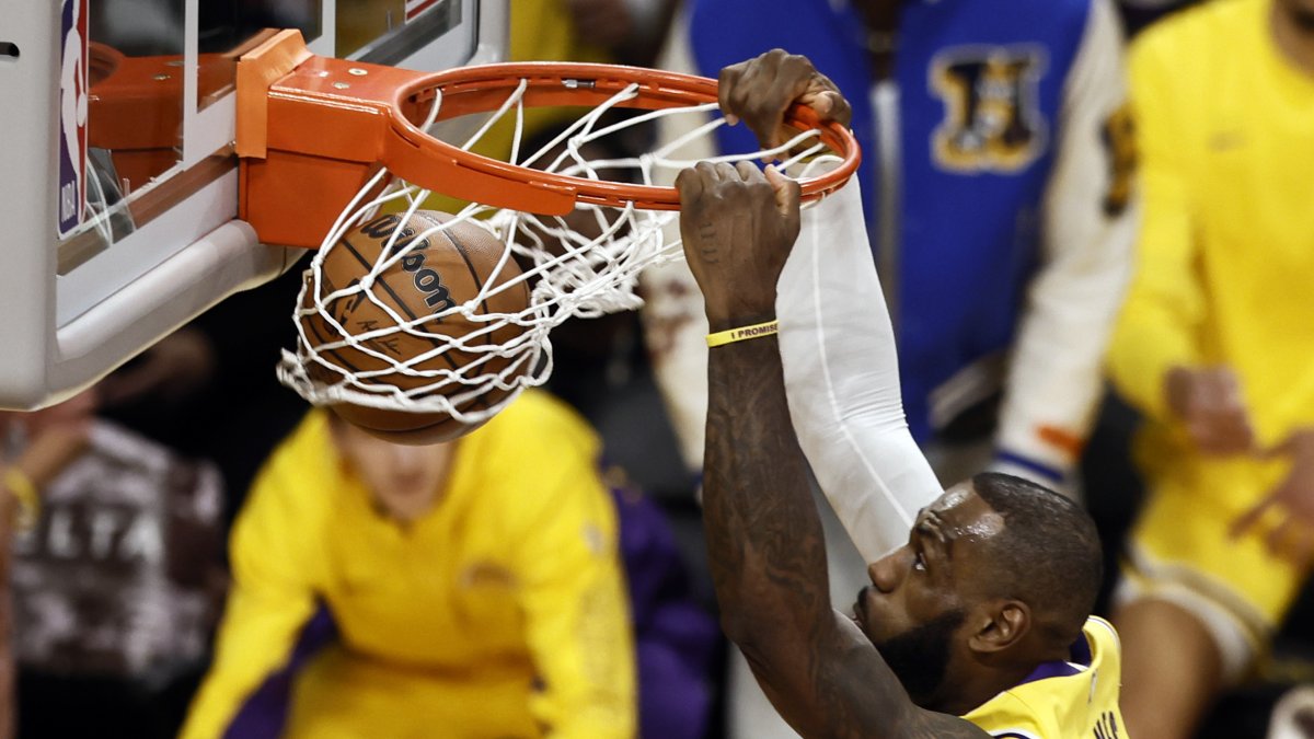 LeBron es el máximo anotador de la historia NBA con 39 años.