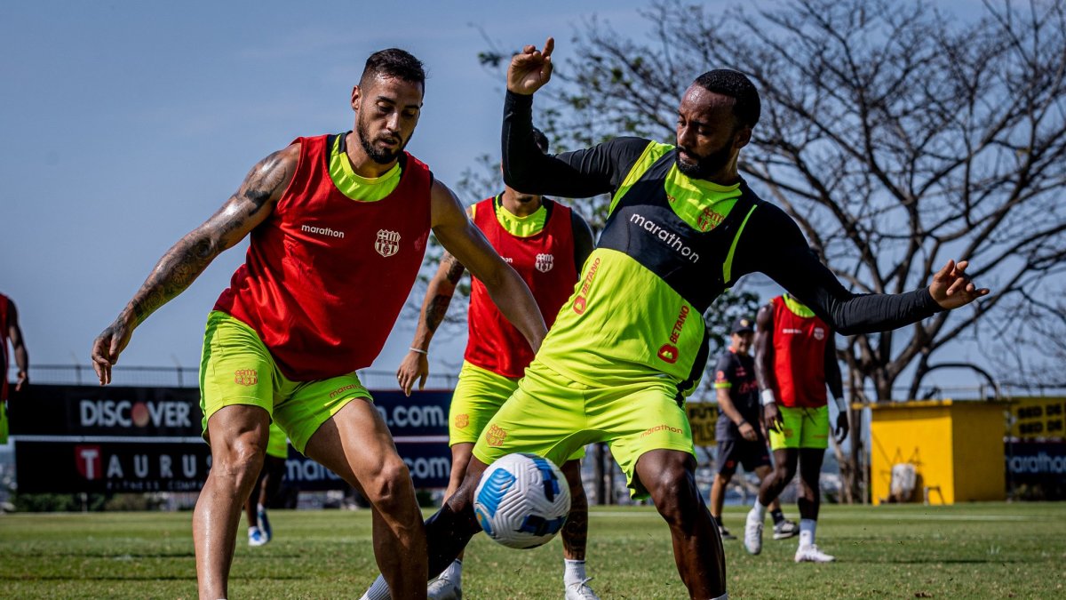 Francisco Fydriszewski y Leonai Souza listos para enfrentar a Guayaquil City.