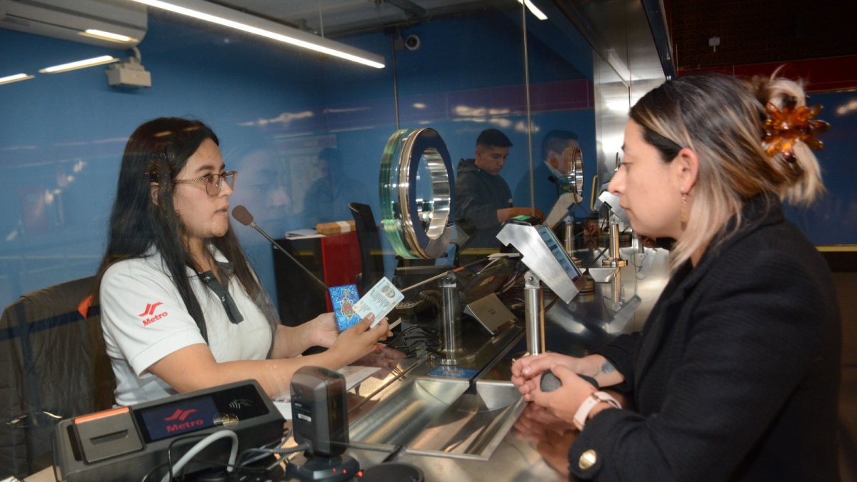 Los quiteños podrán acercarse a las boleterías de las 15 estaciones para obtener la Tarjeta Ciudad.