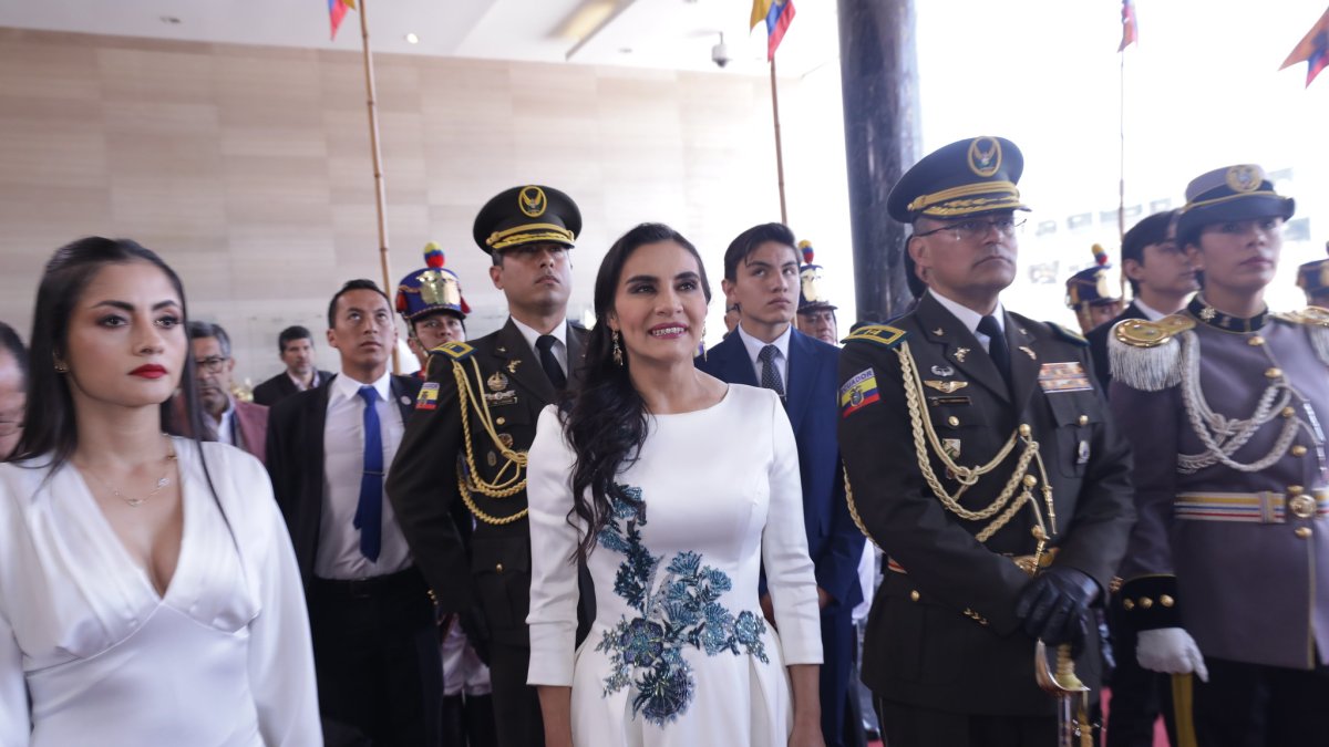 El presidente Noboa encargó a Abad ser colaboradora para la paz en el conflicto entre Israel y Hamás.