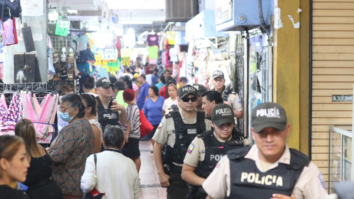 El centro de Guayaquil se ha vuelto más peligroso debido a la víspera de las fiestas decembrinas.
