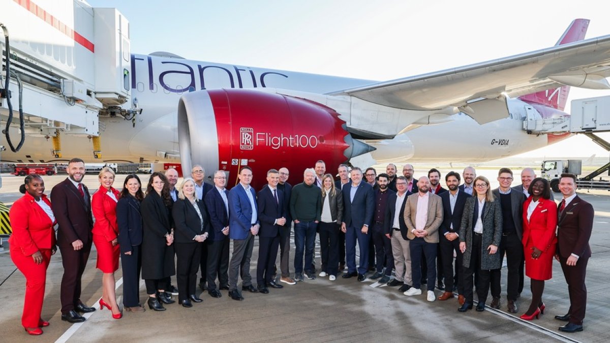 En la imagen se observa a varias de las personas que formaron parte del histórico viaje de Londres de Nueva York.