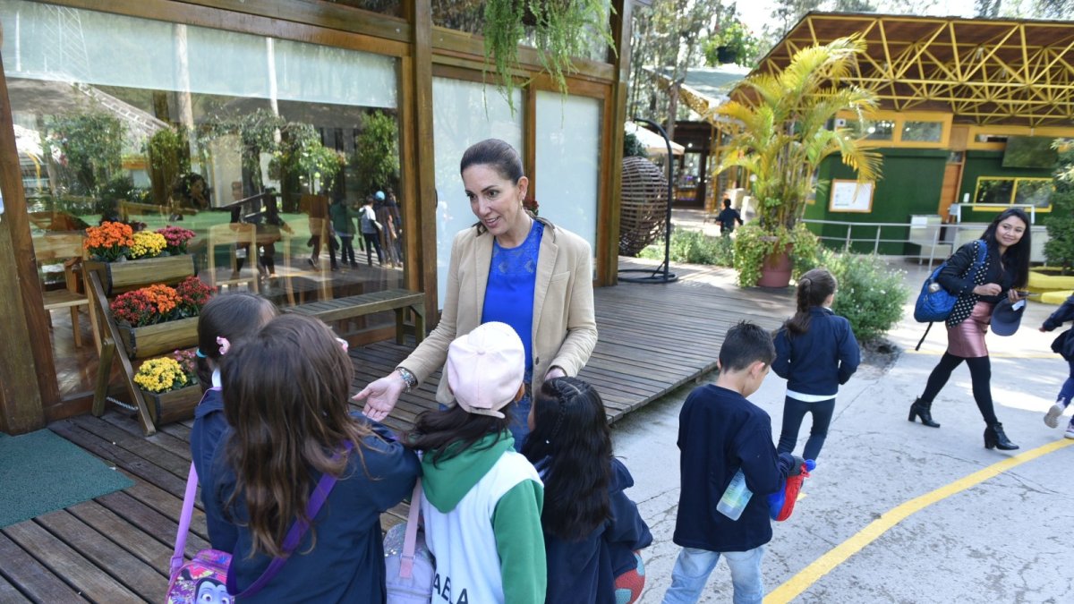 Alegría Crespo defiende un modelo de educación donde los niños son motivados a amar el conocimiento.