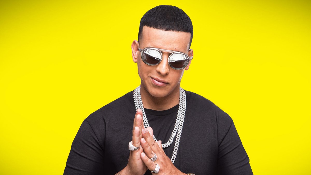 Fotografía cedida por El Record Cartel donde aparece el cantante puertorriqueño Daddy Yankee, autodenominado 'Big Boss'.