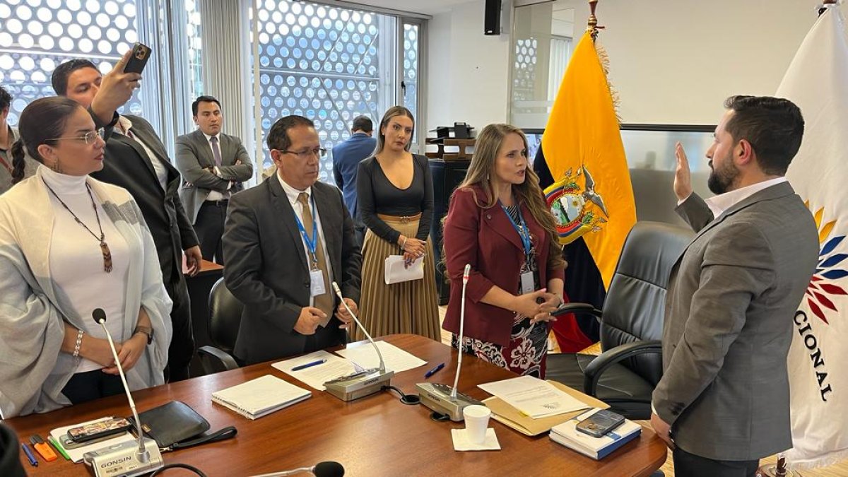 Elección. Viviana Zambrano y Adrián Castro lideran esta comisión que tiene 90 días para presentar un informe.