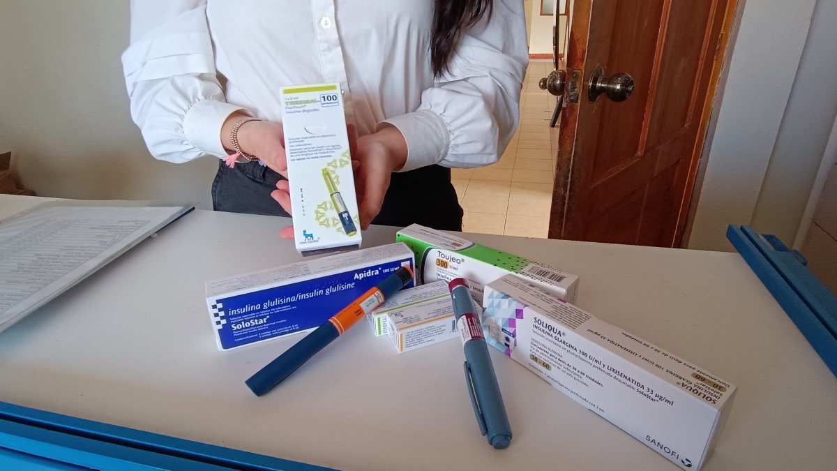 La insulina es indispensable para controlar la diabetes, pero es importado y suele escasear.