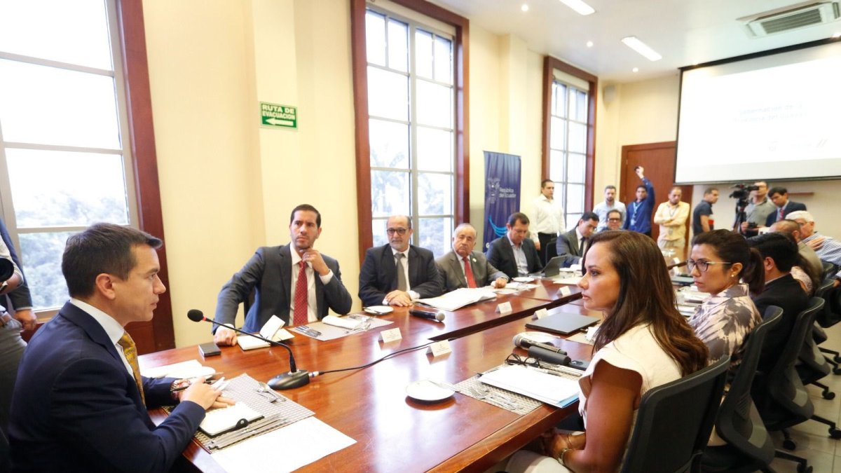 A la reunión sobre el Quinto Puente no fue invitado el Municipio de Guayaquil.