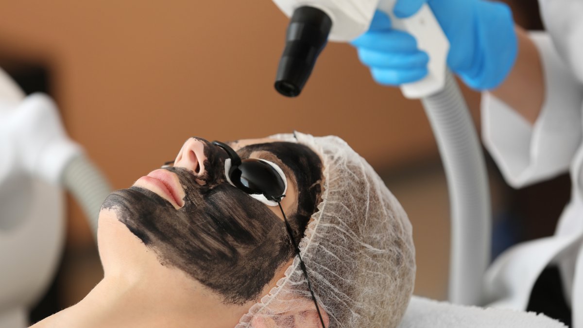 Existen un sinnúmero de tratamientos faciales en el mercado. Estos son los mejores para lucirte en estas fiestas.