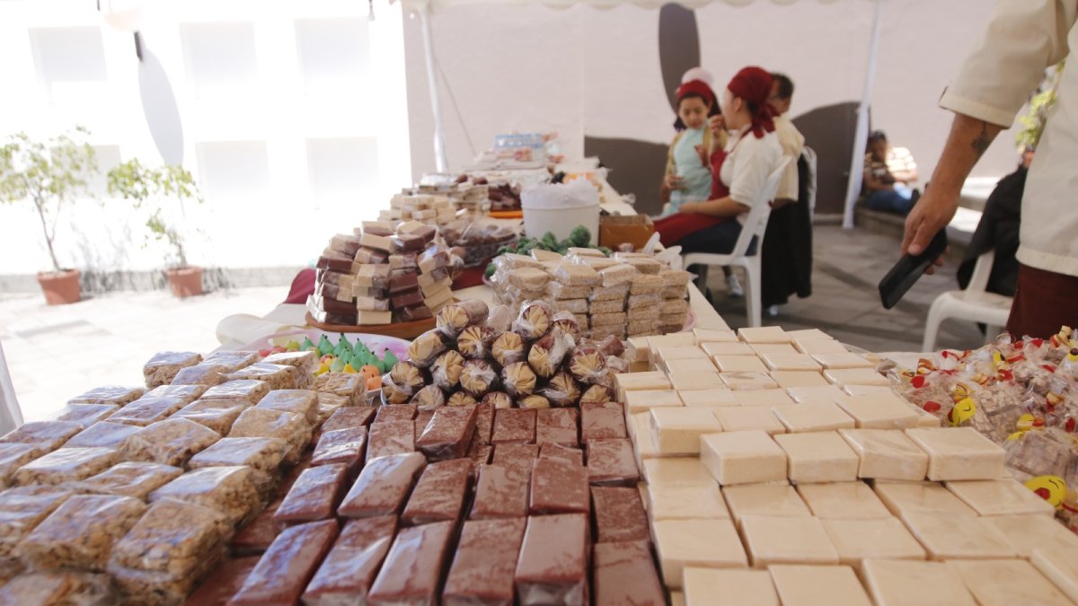 El encuentro está guiado por el chef pastelero Alejandro Espinosa