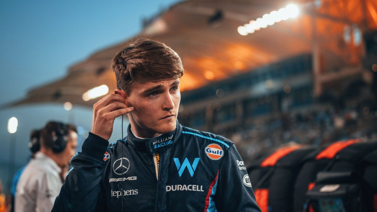 Logan Sargean se mantiene en la escudería británica