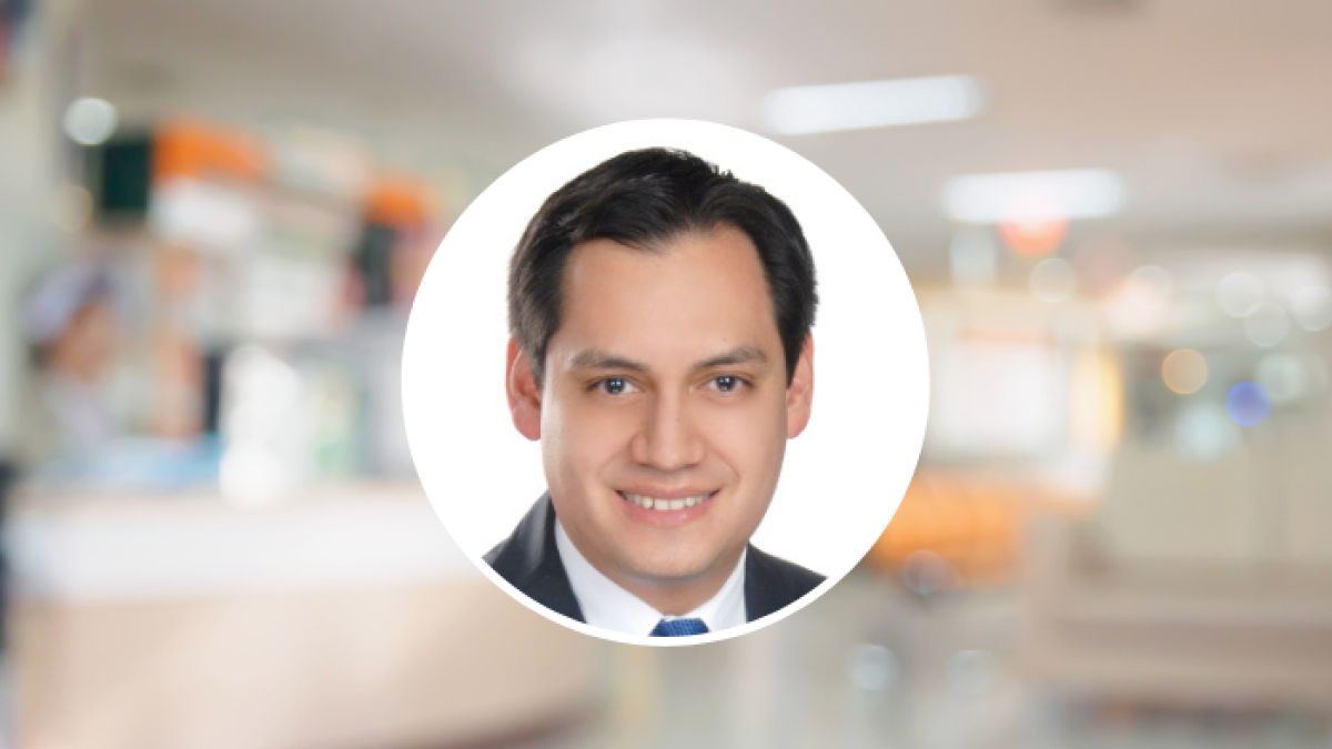 Diego Oviedo Polo es el destacado abogado y docente universitario que fue víctima de secuestradores que lo lanzaron de un carro.