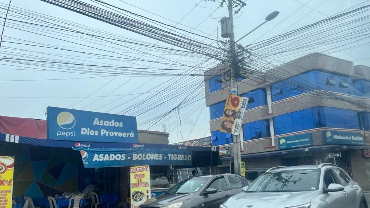 La Aurora. El problema también se en varias esquinas de Daule.