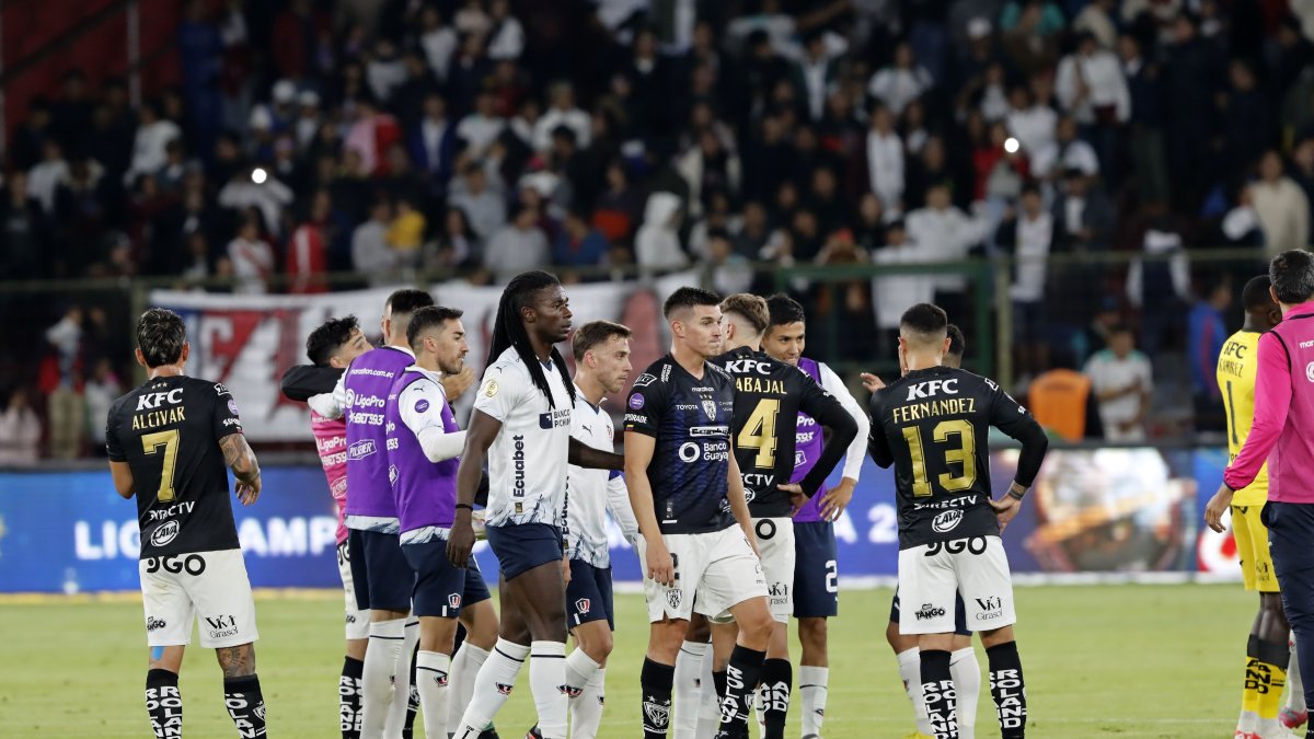 Los albos se impusieron a los rayados en los dos juegos que disputaron en 2023.