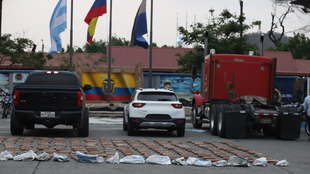 La Policía decomisó varios kilos de dorgra en Guayaquil.