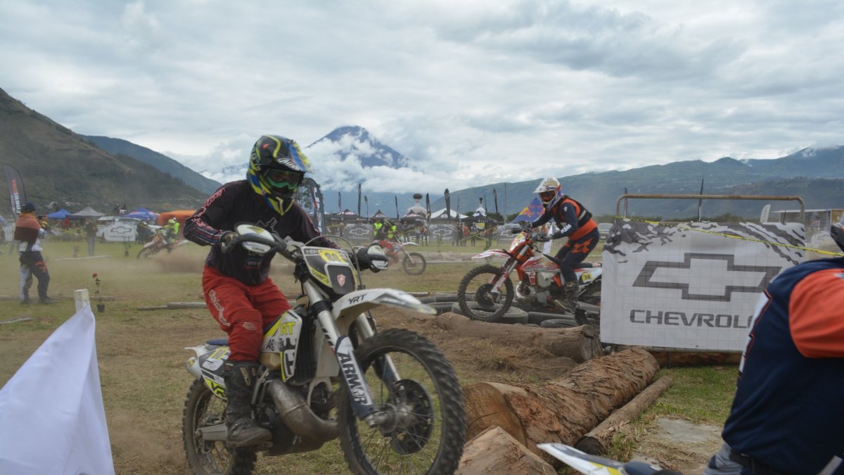 Julián Cordero, piloto quiteño de 19 años, participó en la categoría preexpertos.