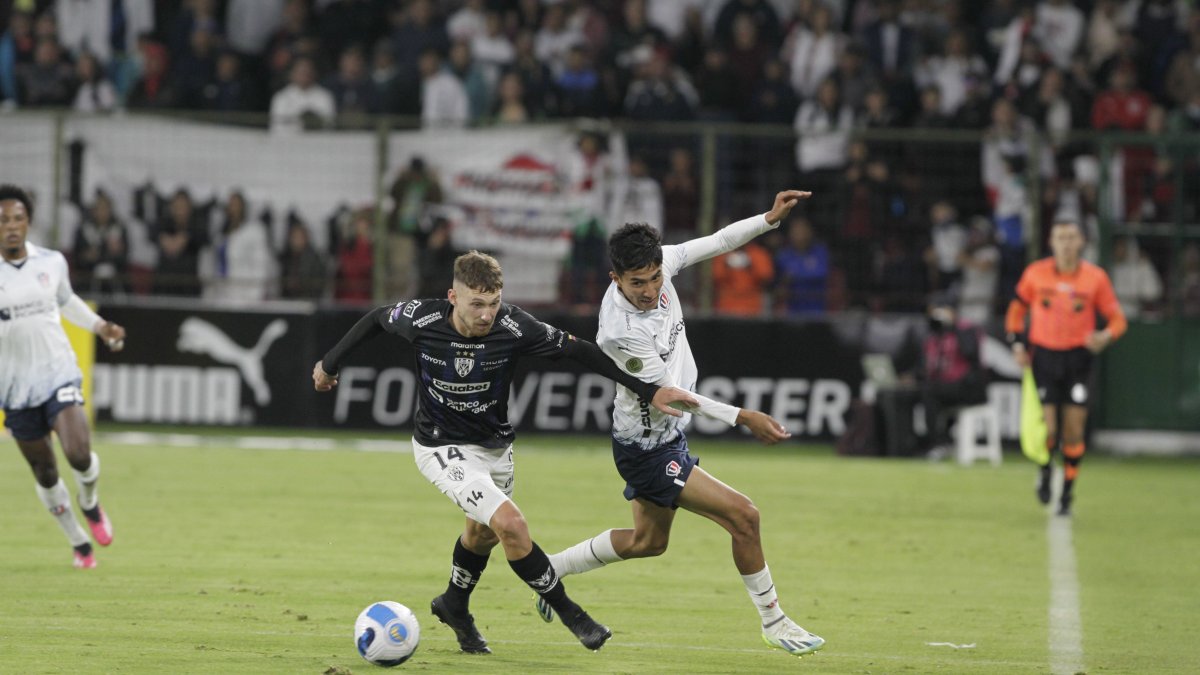 Los partidos entre albos y rayados de 2023 han estado marcados por el buen fútbol y los goles.