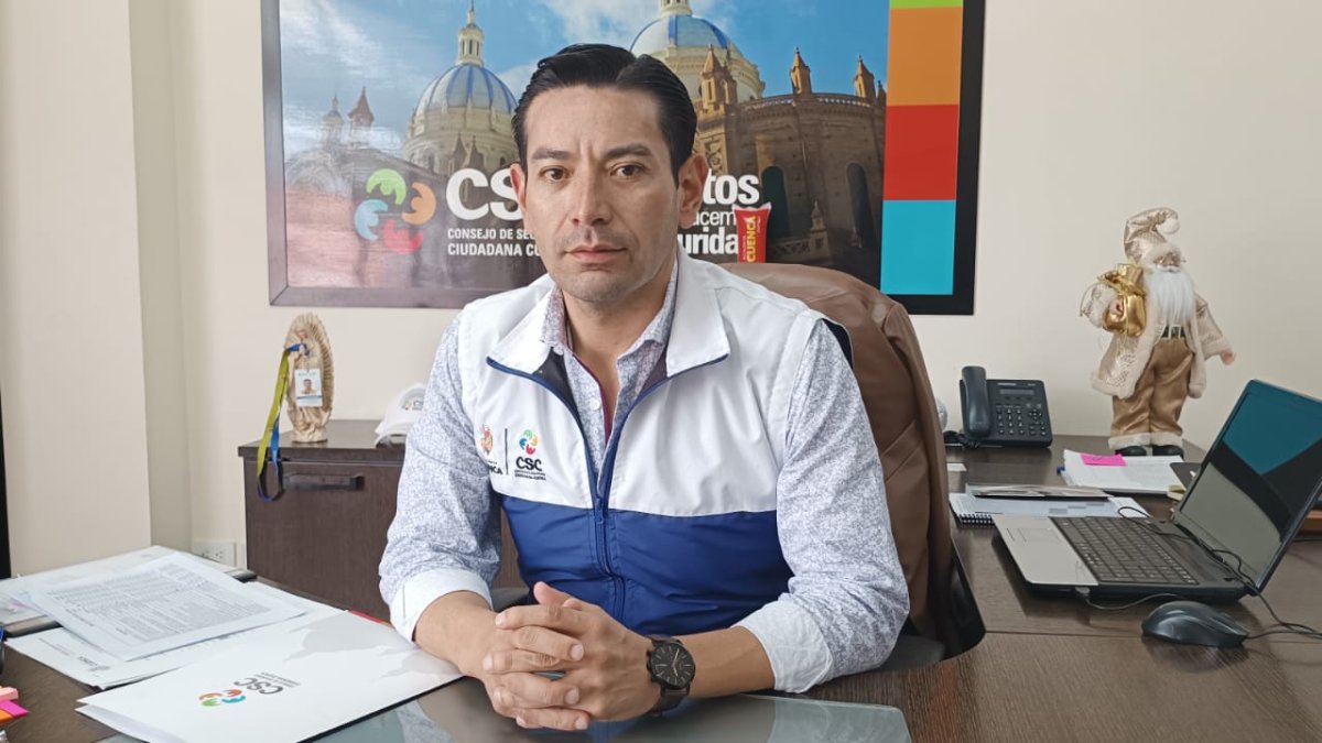 Autoridad. Pablo Cueva, director del Consejo de Seguridad Ciudadana, explicó que la medida es una forma preventiva y de alerta para la comunidad.