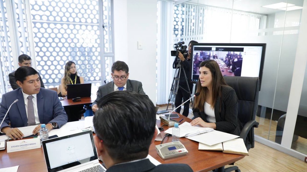 La asambleísta Valentina Centeno, jefa de bancada del bloque oficialista ADN.