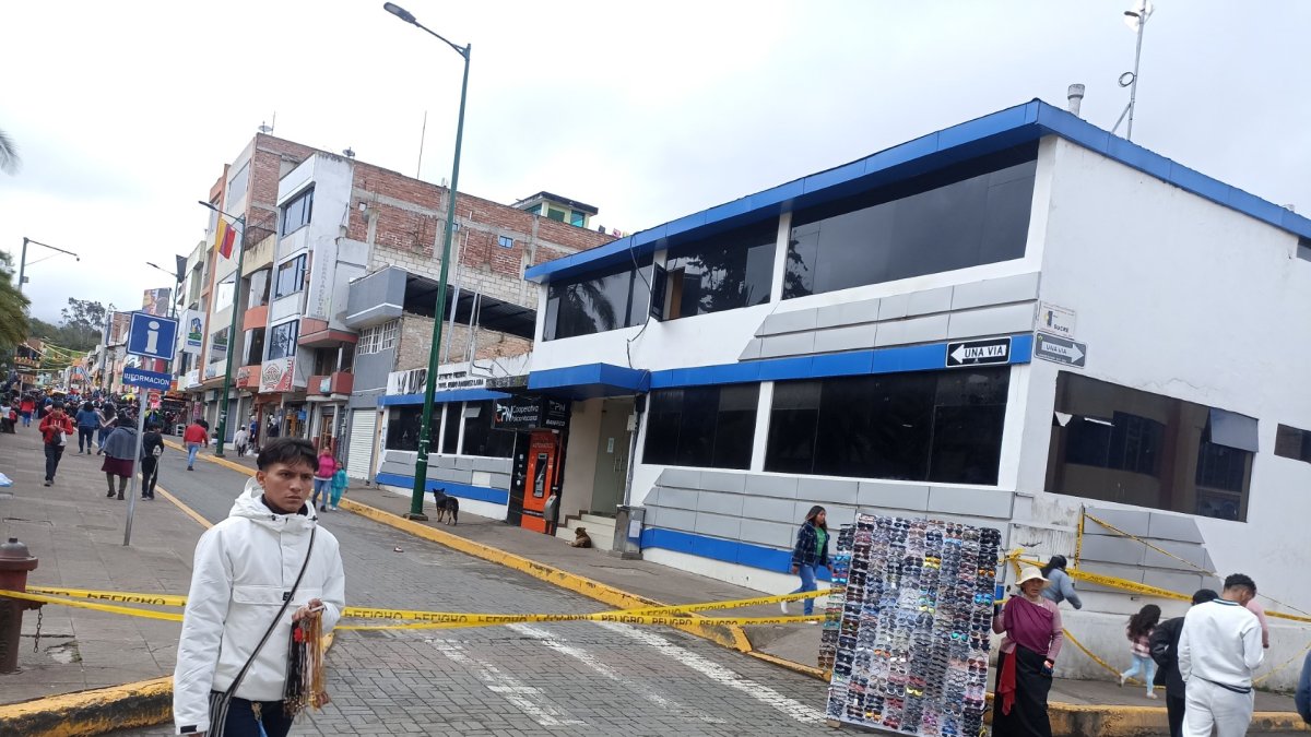 En lo que va de este año la policía en Tungurahua ha capturado a dos personas que se dedicaban a comercializar contenido sexual de menores de edad.