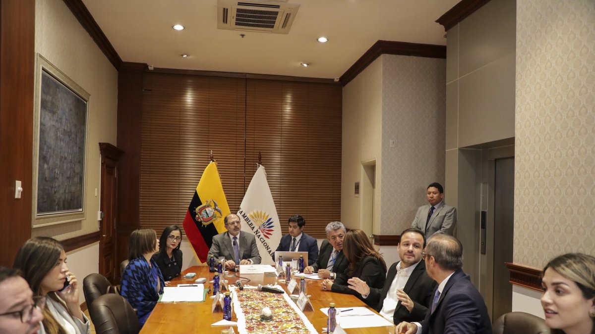 El presidente de la Asamblea, Henry Kronfle, adelantó que el PSC no apoyará el juicio político.