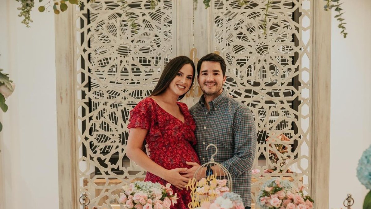 Doménica Saporiti con su esposo.