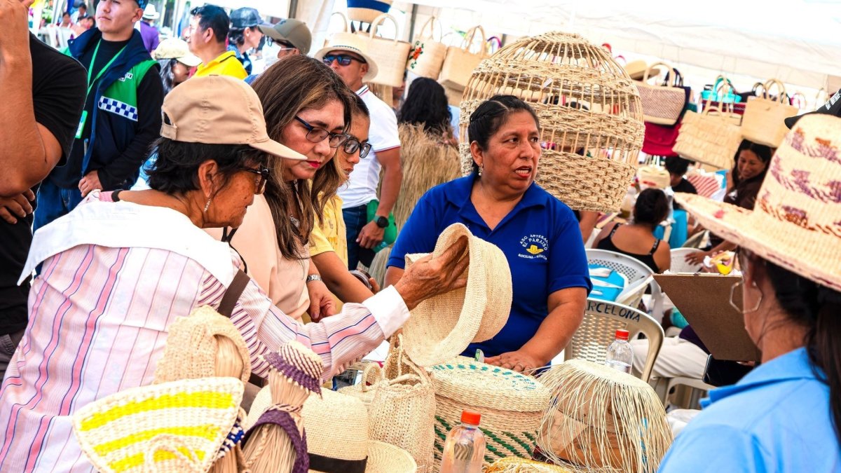 Hubo una feria para recordar la declaratoria Patrimonial del sombrero de paja toquilla