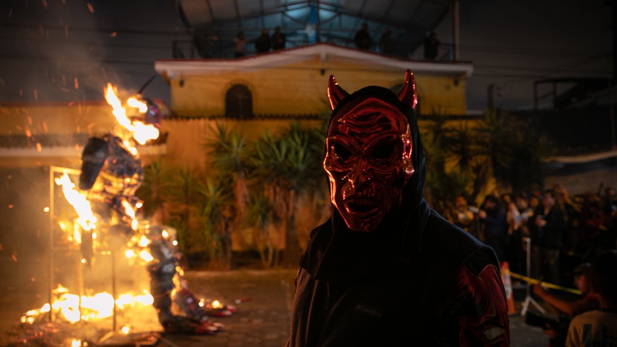 Personas participan de la tradicional 