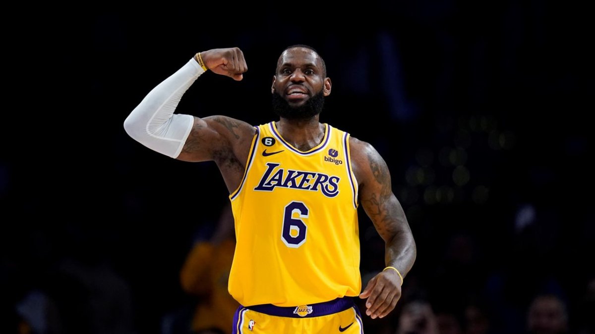 LeBron James con 39 años desea continuar rompiendo récords