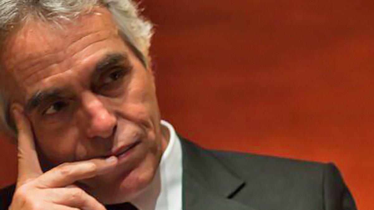 García-Sayán es integrante de la Misión Internacional de Observación del concurso para la renovación parcial de la Corte Nacional de Justicia. Exministro de Justicia y de Relaciones Exteriores de Perú. Expresidente de la Corte Interamericana de Derechos Humanos.