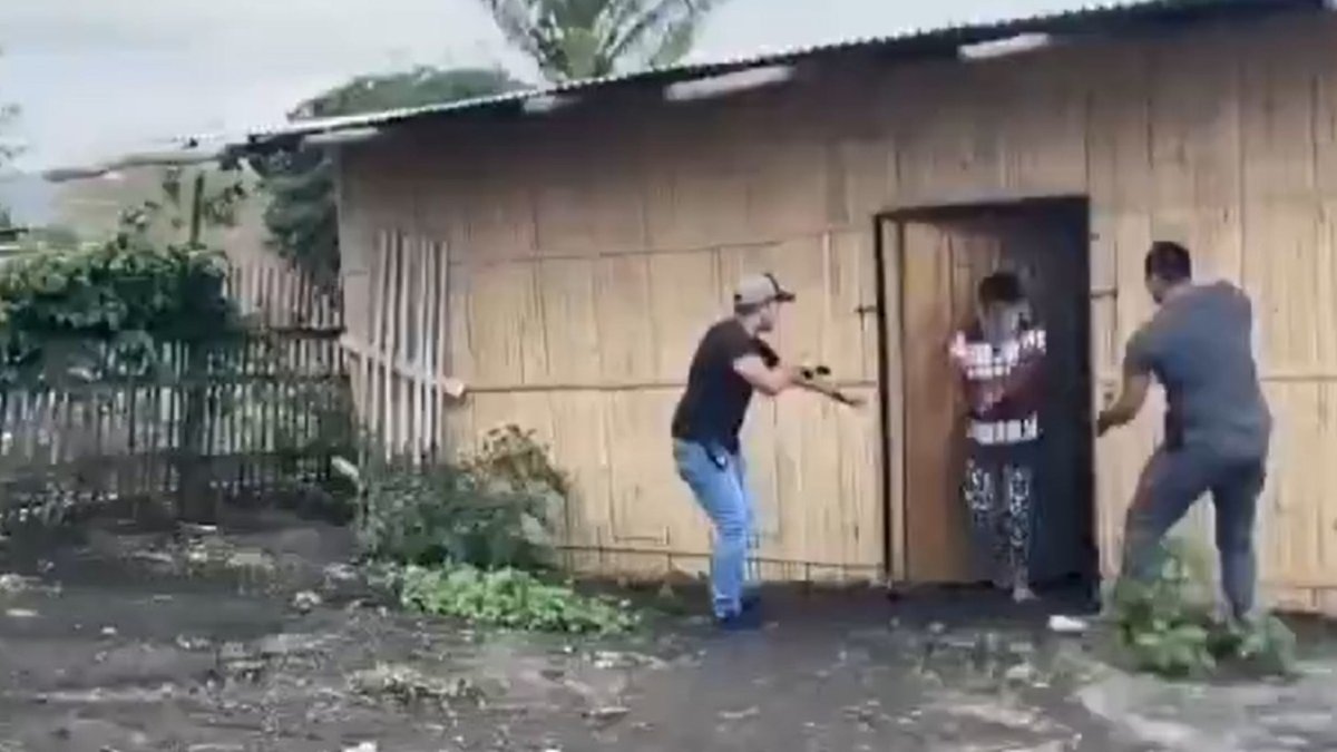 Operativo. La Policía hizo cuatro allanamientos en Manta, en Manabí.