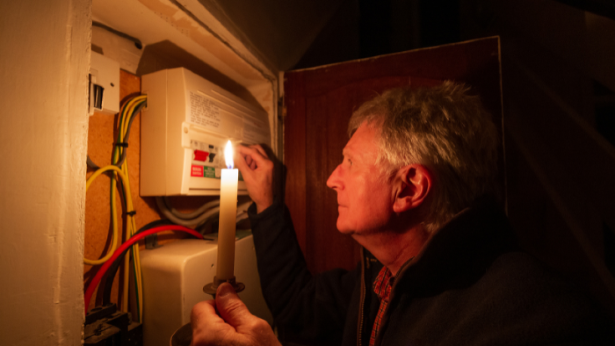 Referencial. Cortes de luz.