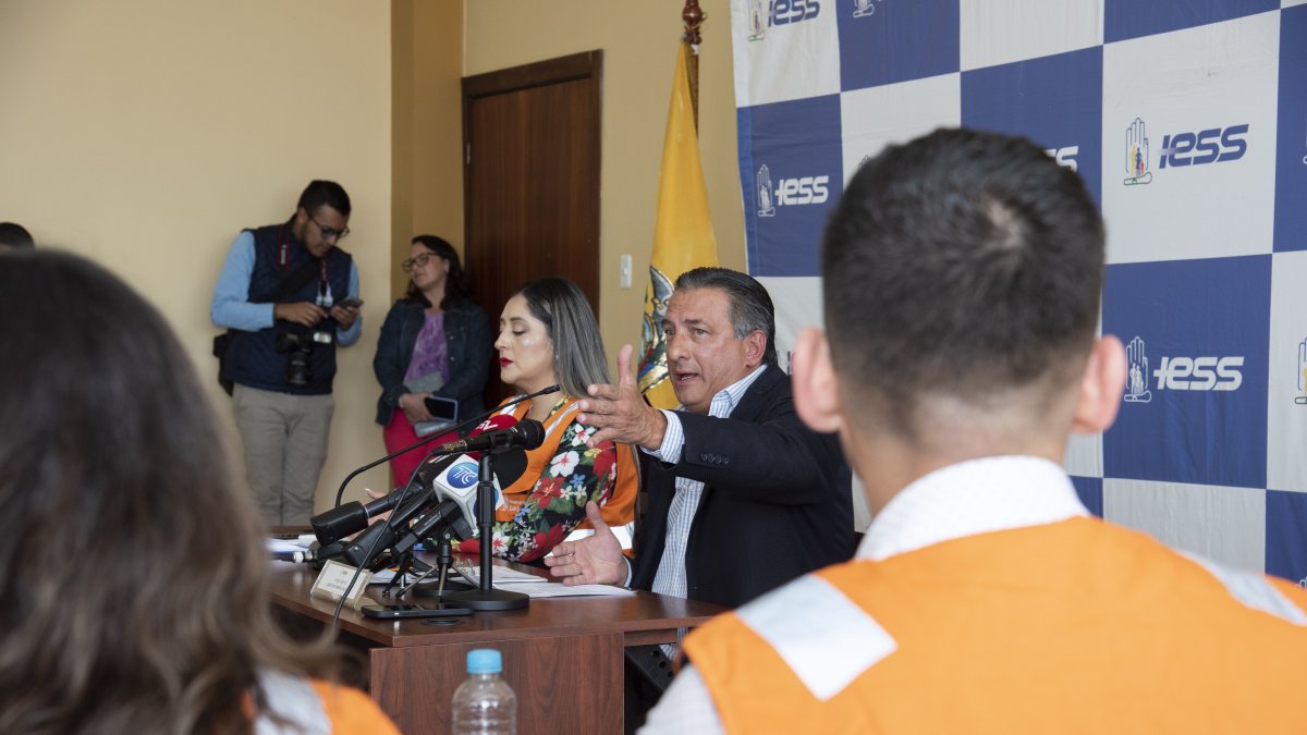 Director. Diego Salgado presidió el primer COE del IESS.