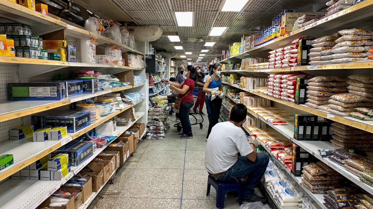 La situación financiera para los venezolanos es insostenible.