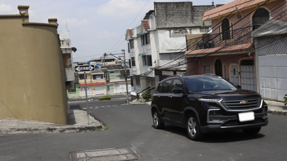 Sauces IX, lugar donde un sujeto que estaba estacionado disparó contra los delincuentes.