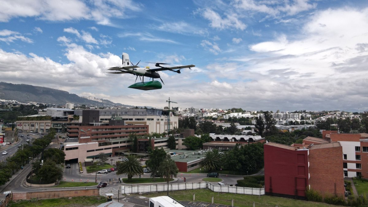 El tiempo de entrega que hace un dron es de 30 minutos.