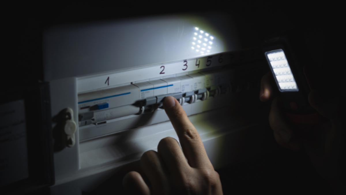 Referencial. Cortes de luz.