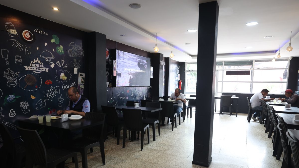 Afectación. A raíz de los cortes, los comercios han perdido clientela, al no contar con ciertos métodos de pagos habilitados y la falta de energía eléctrica.