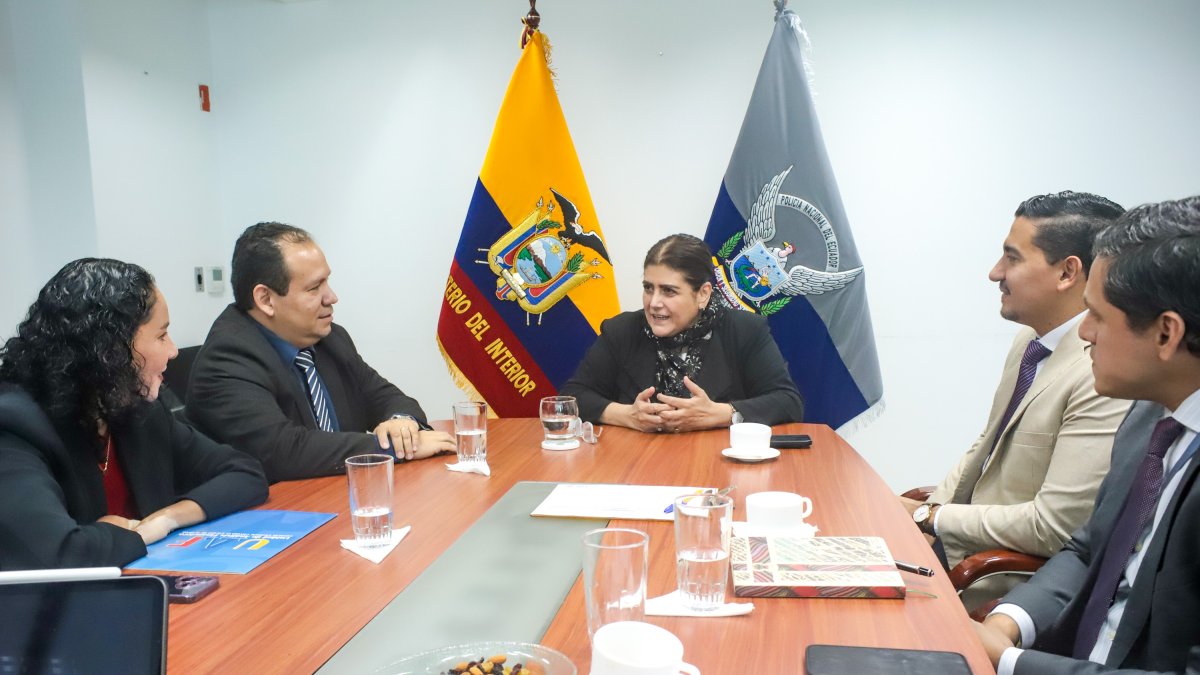 Acción. El martes se firmó un acuerdo para detectar lavado de activos.