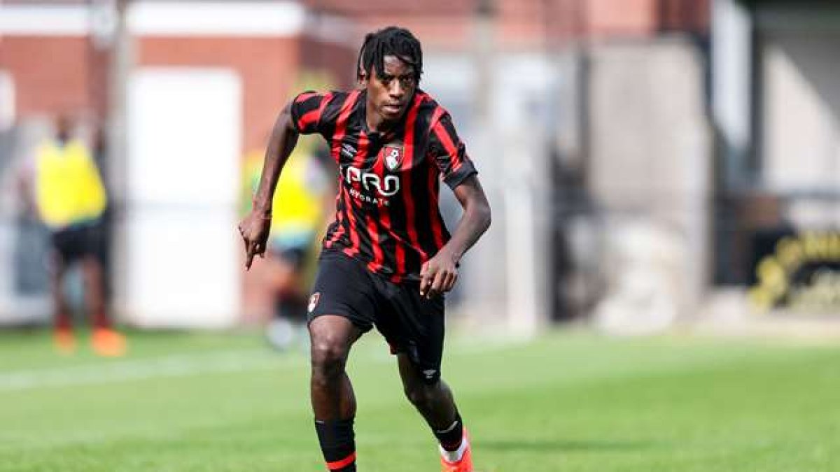 Michael Dacosta es una de las figuras juveniles de Bournemouth